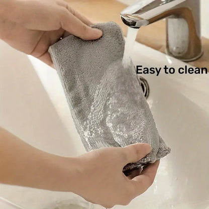Cleaning Brush With Extendable Rod